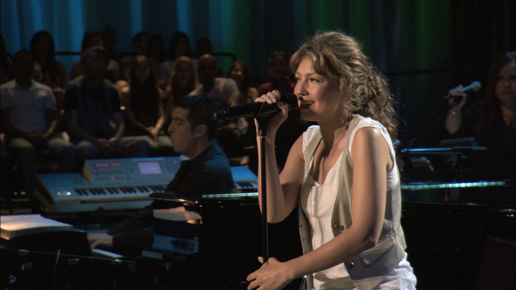 坦莉雅 2010演唱会 Thalia Primera Fila 2010《BDMV 20.7G》