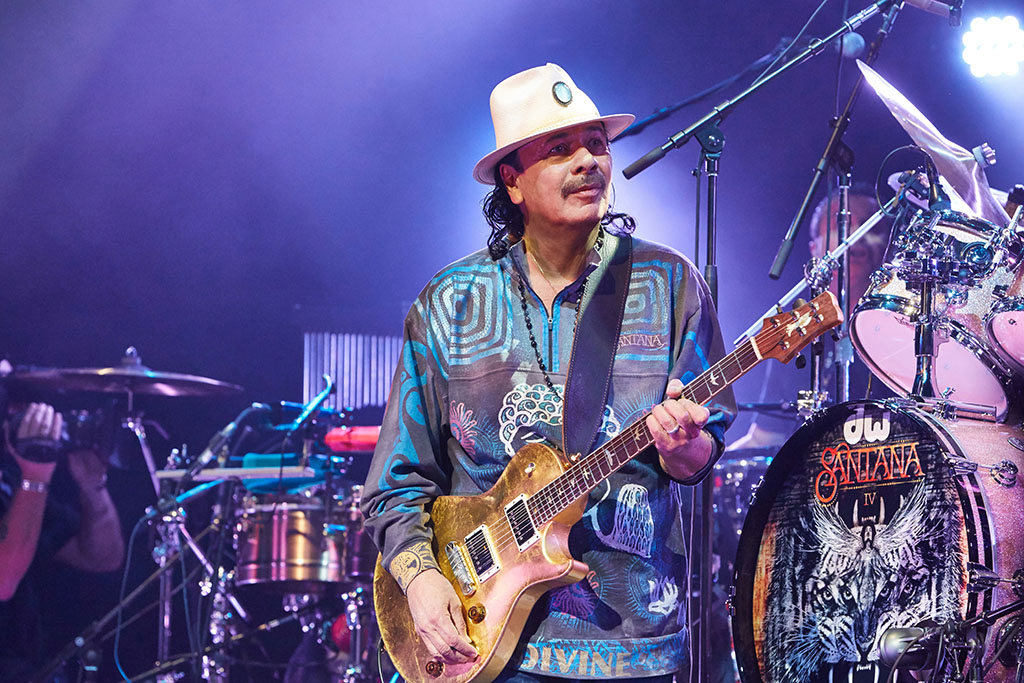 山塔纳乐团 拉斯维加斯 蓝调之家 现场音乐会 SANTANA IV: LIVE AT THE HOUSE OF BLUES, LAS VEGAS 2016《BDMV 38.00GB》