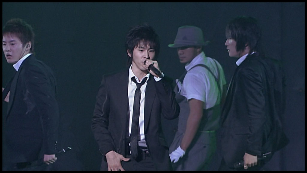 东方神起 2nd Live Tour ~Five in the black~2007《Remux M2TS 35.5G》