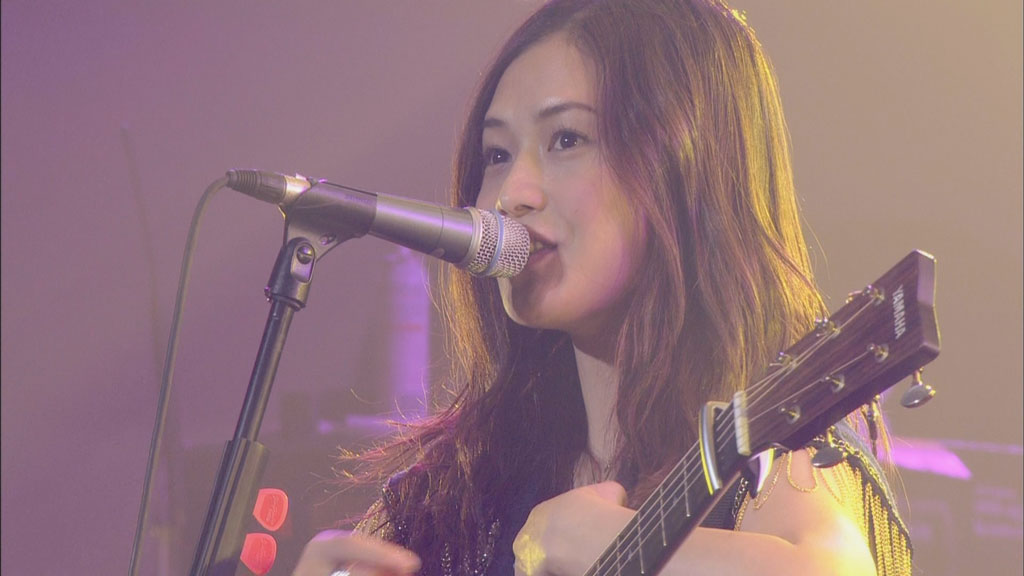 YUI 5th Tour 2011-2012 Cruising ~How Crazy Your Love~ Live《BDISO 37.8G》