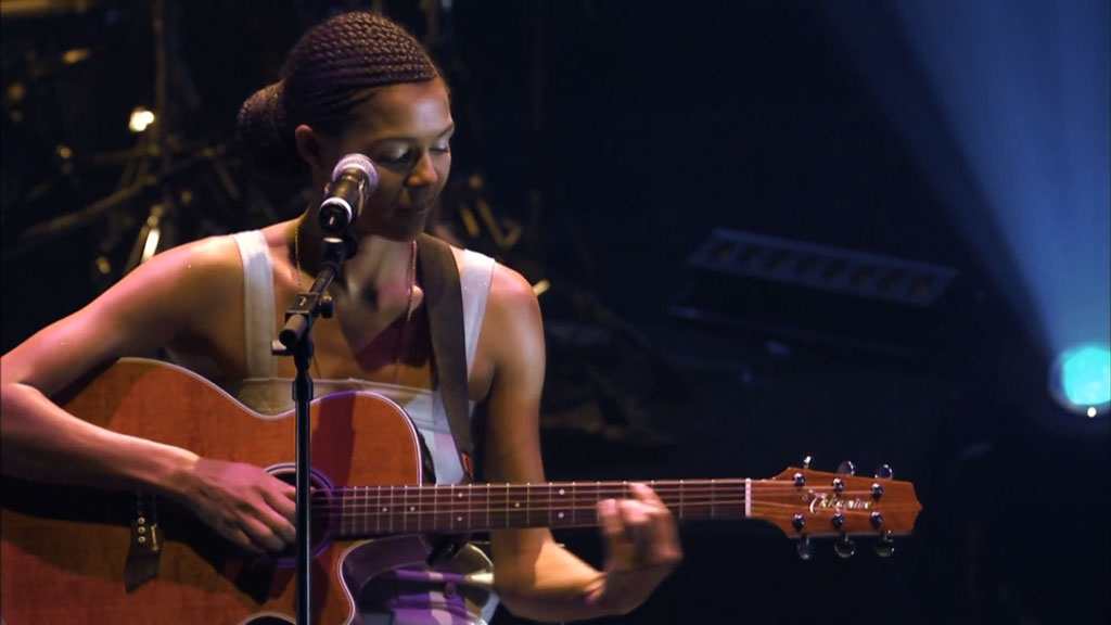 Ayo Live at the Olympia 2007 1080p BluRay DTS-HD MA 5.1《BDrip MKV 5.09G》