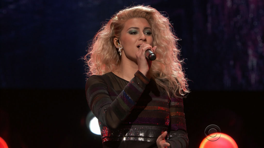 VA – Stayin’ Alive – A Grammy Salute To The Music Of The Bee Gees 2017《HDTV TS 23.9G》