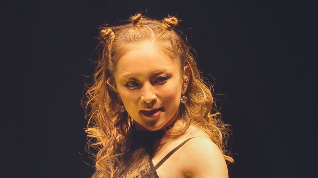 滨崎步 COUNTDOWN LIVE 2016-2017 A Just the beginning -20- [Remux MKV 31.78GB]